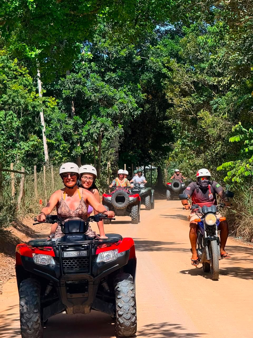 Trilha off road até a Praia de Taípe em Arraial d'Ajuda